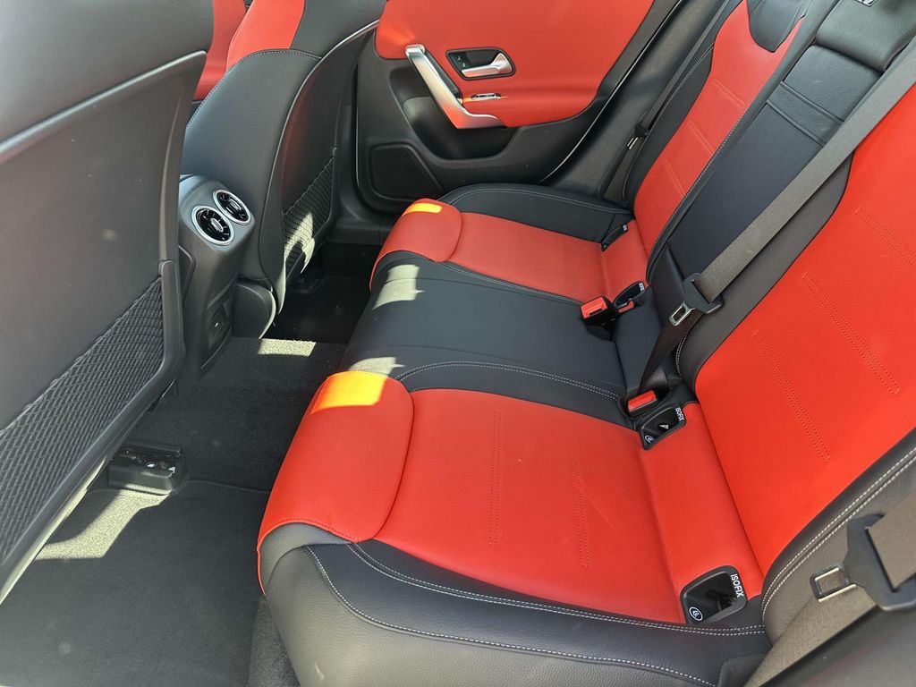2025 Mercedes-Benz CLA 250 18