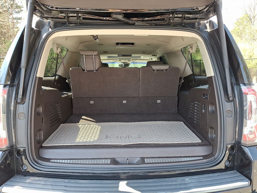 Thumbnail: 2018 GMC Yukon XL - 26