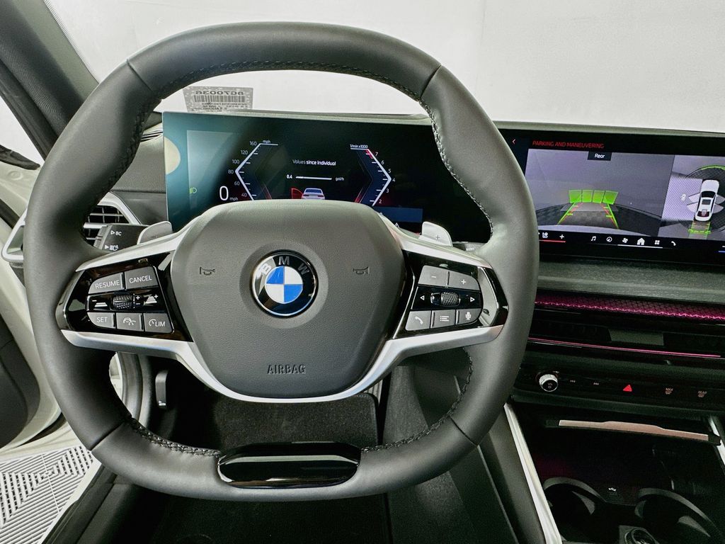 Thumbnail: 2026 BMW 3 Series - 10