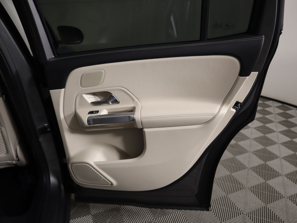 Thumbnail: 2026 Mercedes-Benz GLB - 28