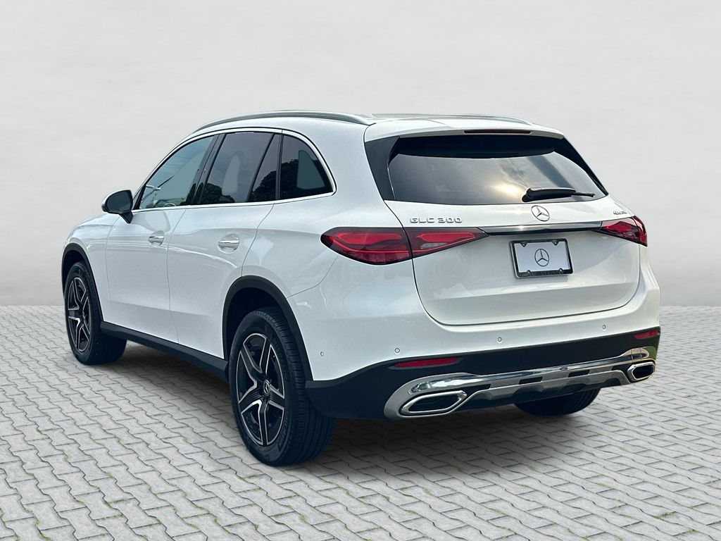 Thumbnail: 2026 Mercedes-Benz GLC - 7