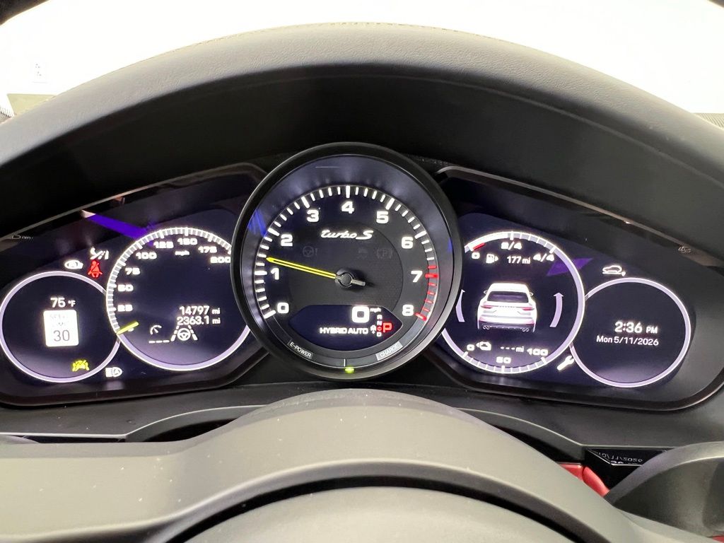 Thumbnail: 2023 Porsche Cayenne - 10