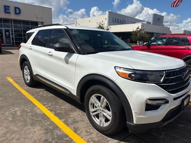 Star White Metallic Tri-Coat 2024 Ford Explorer SUV / Crossover Rear-Wheel Drive Automatic