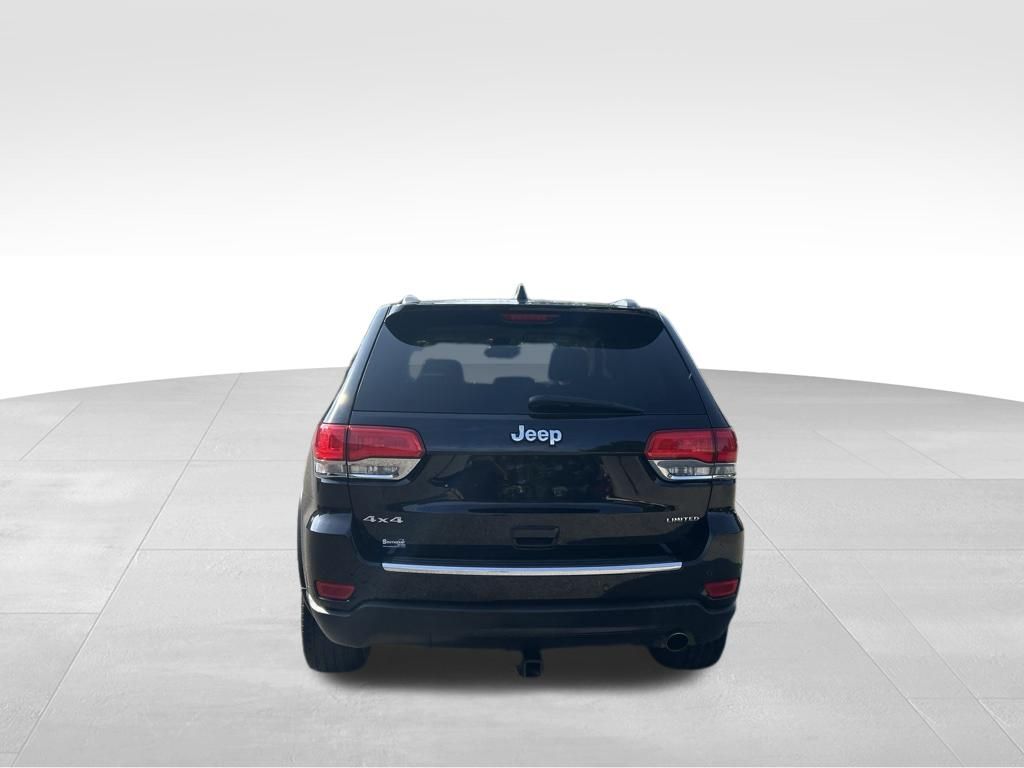Used 2019 Red Jeep Limited image 5