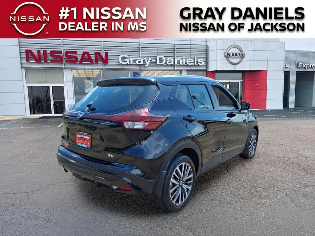 Used 2021 Nissan Kicks SUV