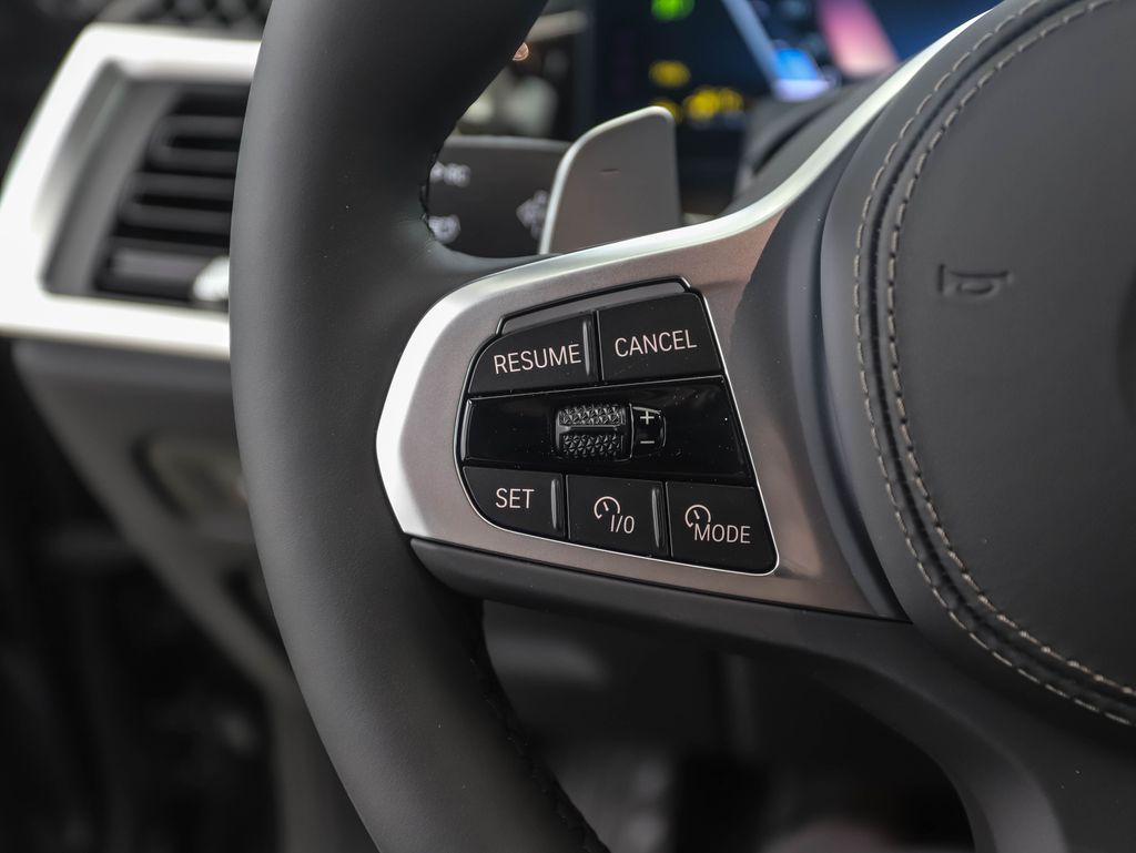 Thumbnail: 2026 BMW X5 - 12