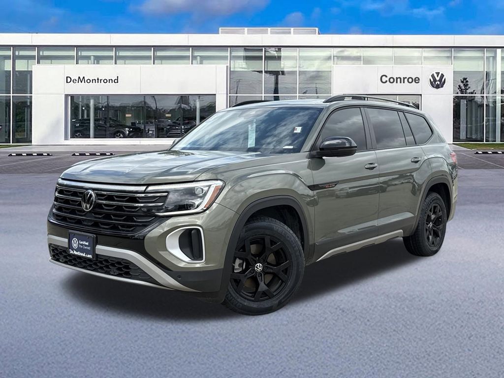 2024 Volkswagen Atlas 2.0T Peak Edition SE w/Technology Green at DeMontrond Ford