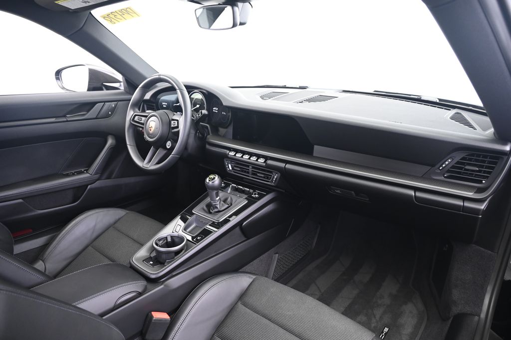 Thumbnail: 2022 Porsche 911 - 18