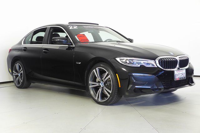 2022 BMW 3 Series 330e iPerformance 4