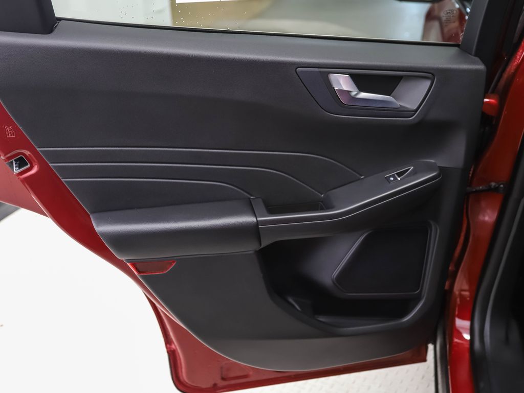 2024 Ford Escape Platinum 19