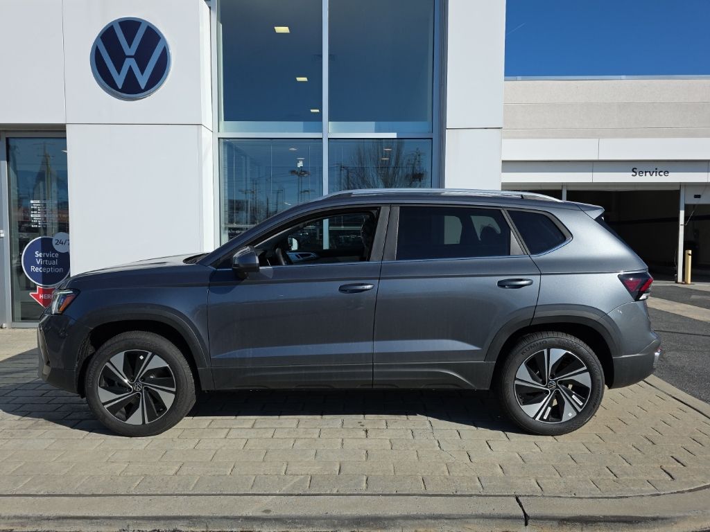 2026 Volkswagen Taos 1.5T SE Gray at Sutliff Volkswagen