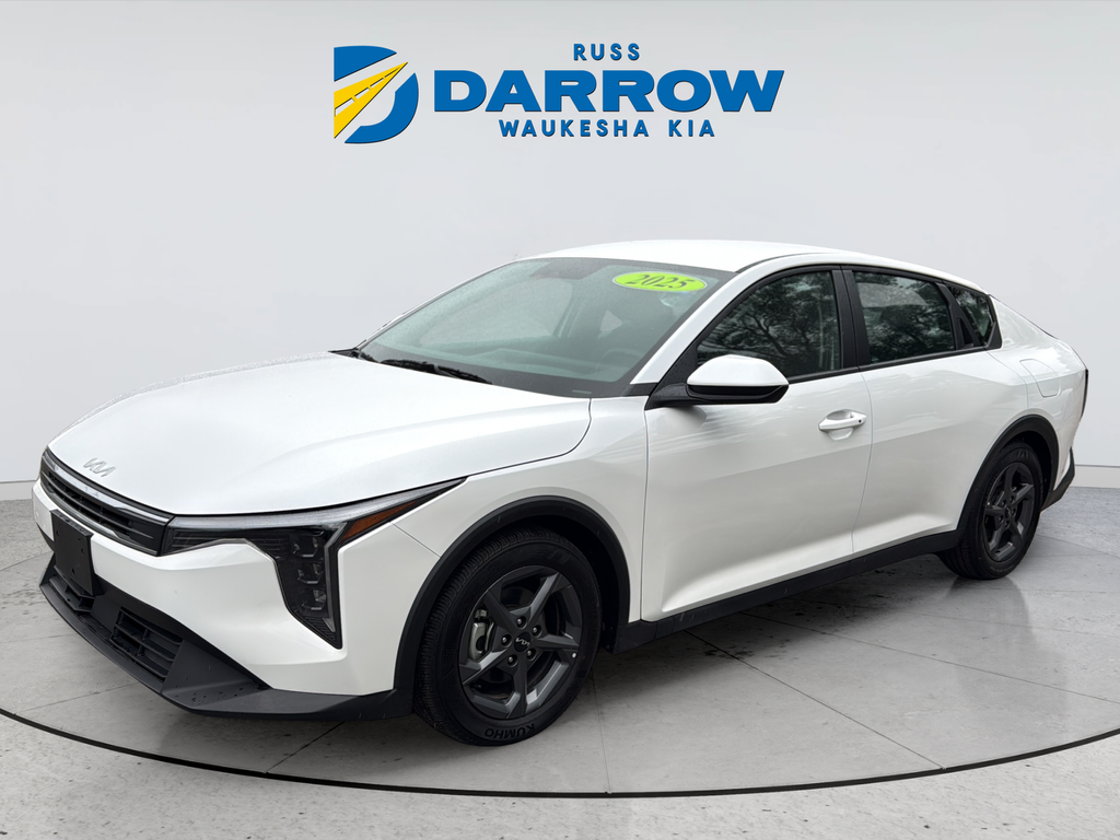 2025 Kia K4 LXS FWD