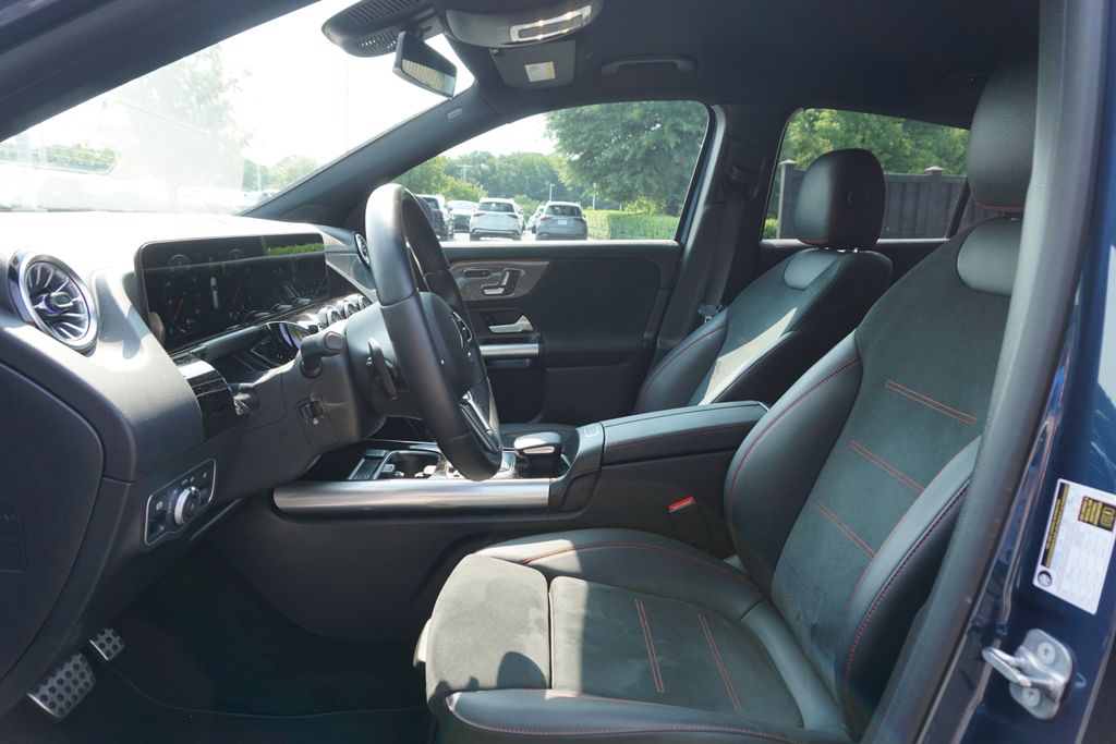 2023 Mercedes-Benz GLA 250 4MATIC 7
