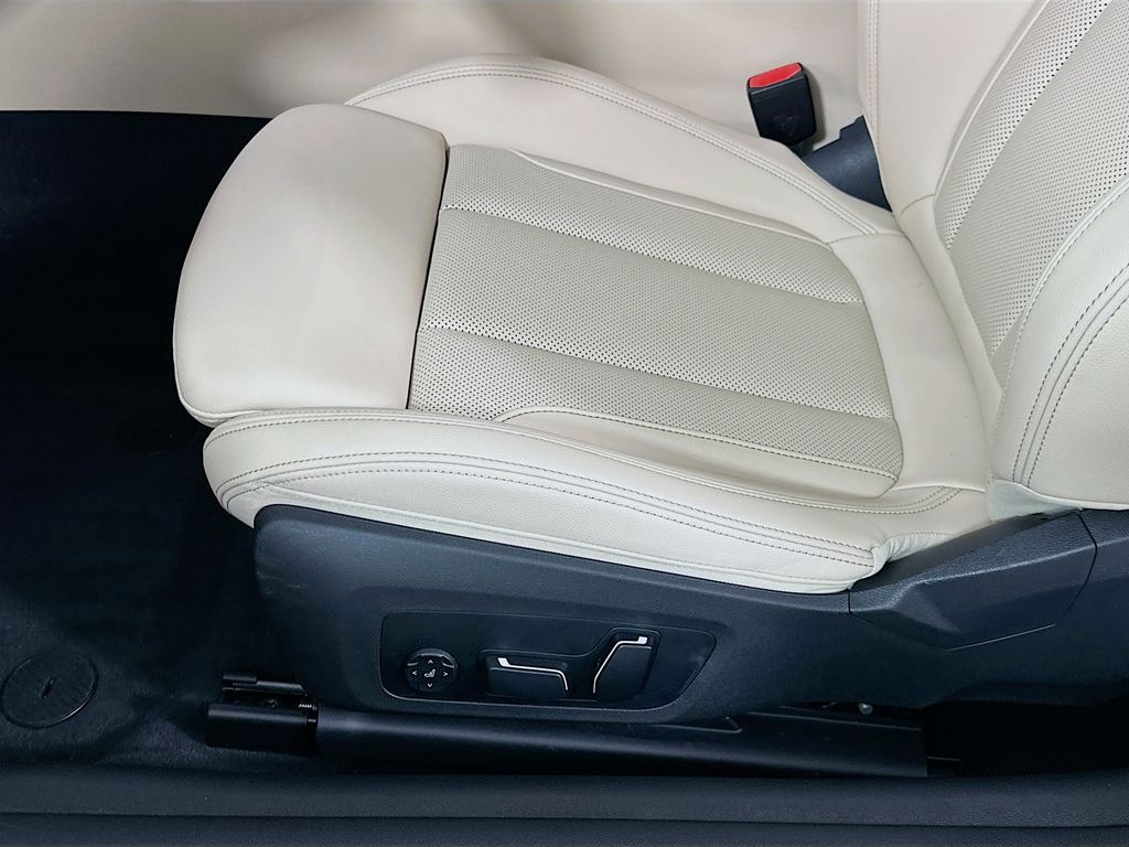 Thumbnail: 2025 BMW 4 Series - 20