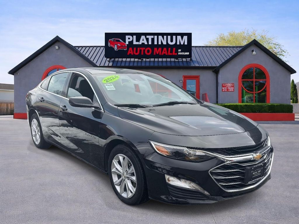 Mosaic Black Metallic 2024 Chevrolet Malibu Sedan Front-Wheel Drive Continuously Variable Transmission