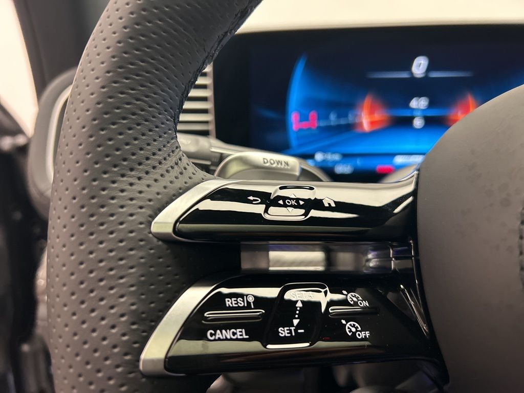 Thumbnail: 2026 Mercedes-Benz GLE - 14