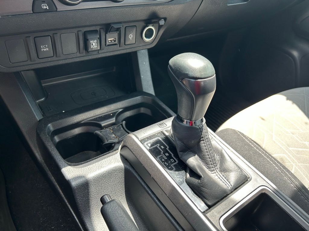 2021 Toyota Tacoma SR5 26