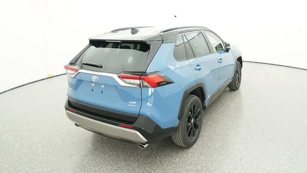 Thumbnail: 2025 Toyota RAV4 - 7