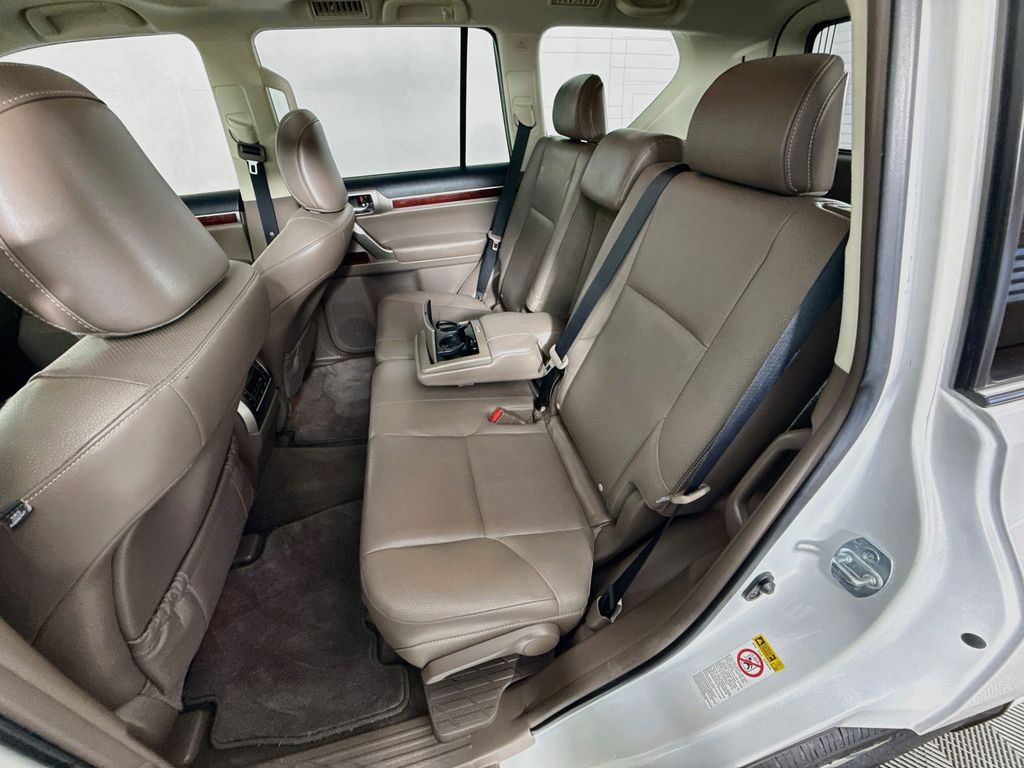 Thumbnail: 2016 Lexus GX - 25