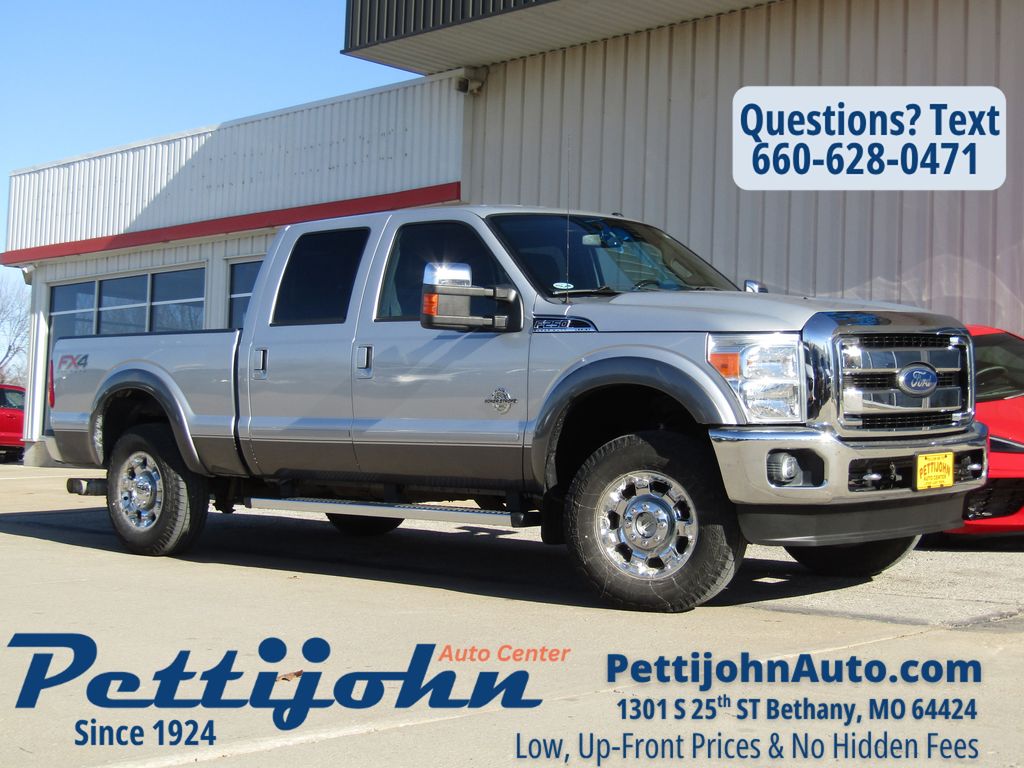 2012 Ford F-250 Super Duty Lariat Crew Cab 4WD