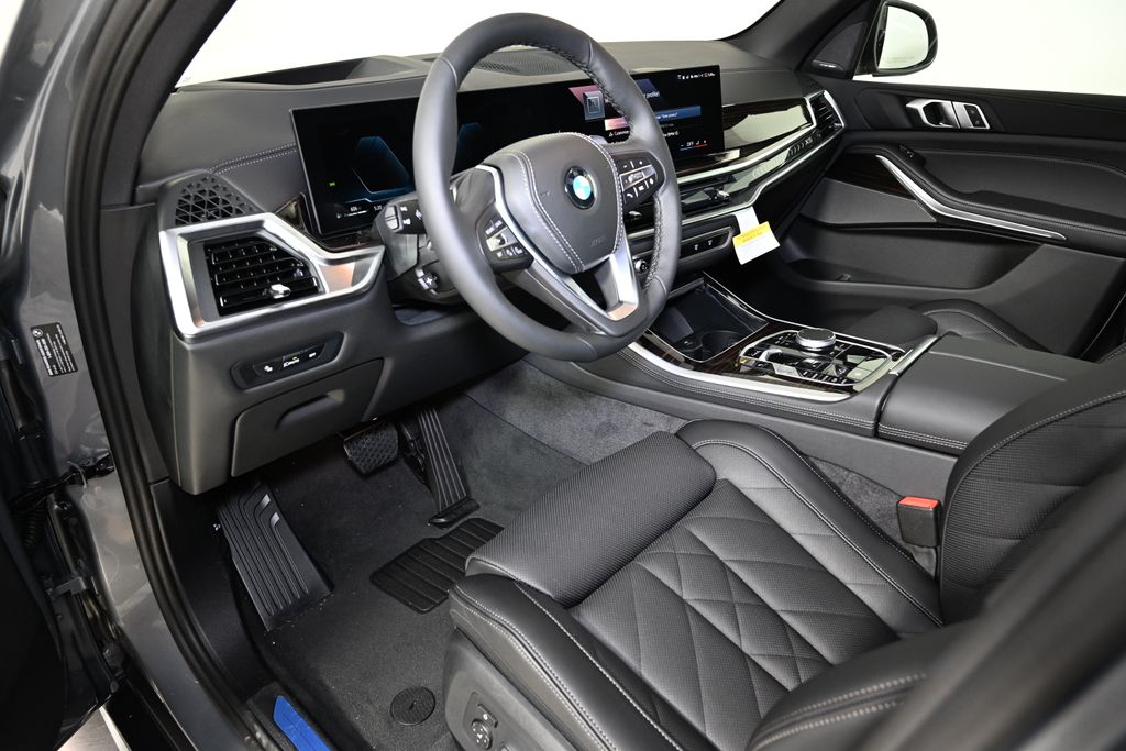 Thumbnail: 2026 BMW X5 - 15