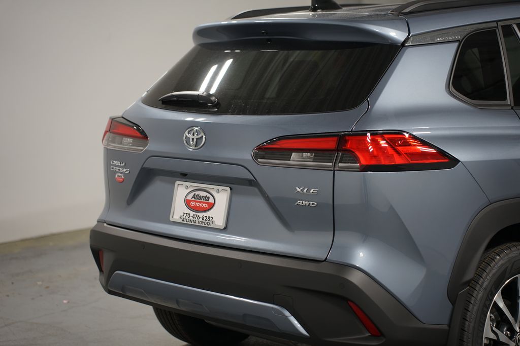 2025 Toyota Corolla Cross XLE 9