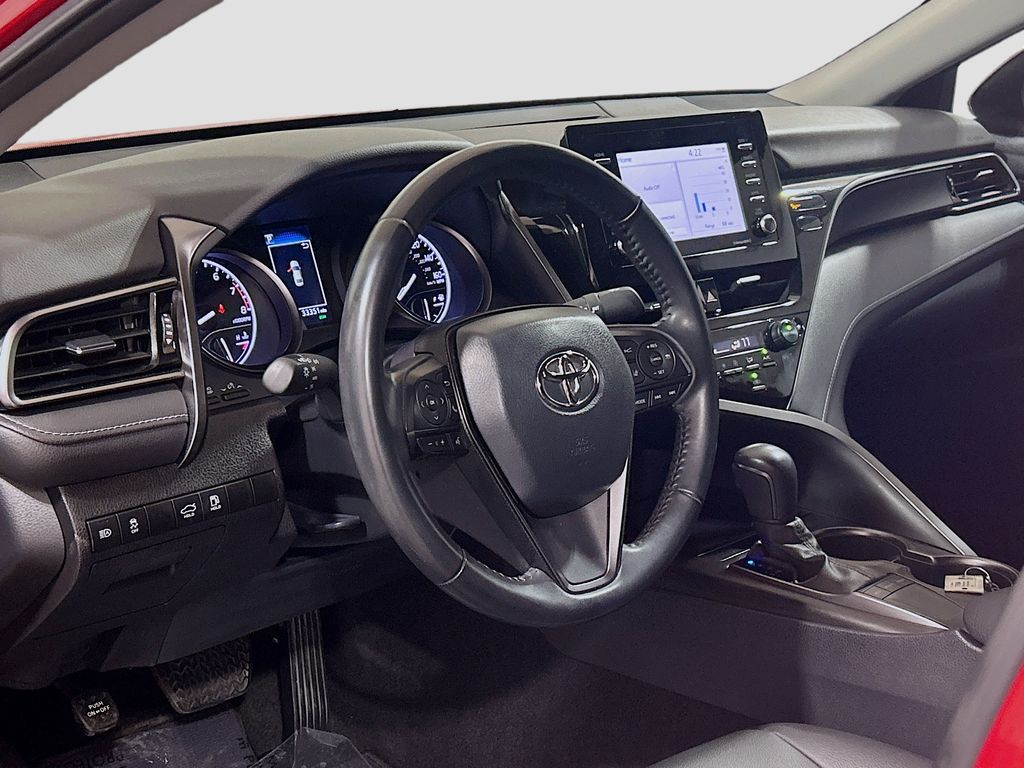 View vehicle photo 7