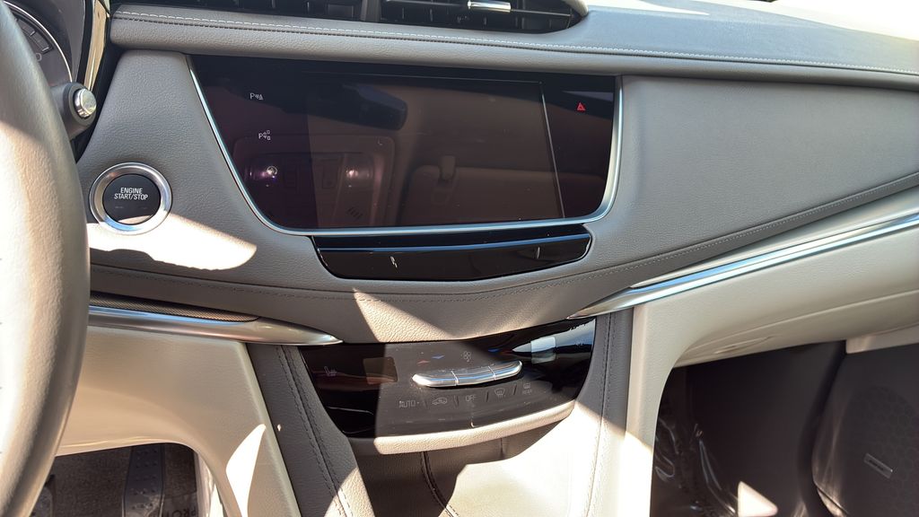 used 2023 Cadillac XT5 car, priced at $35,500