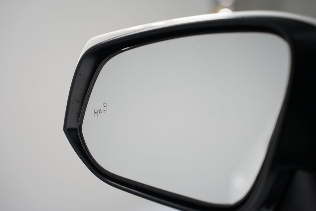 Thumbnail: 2025 Toyota RAV4 - 26