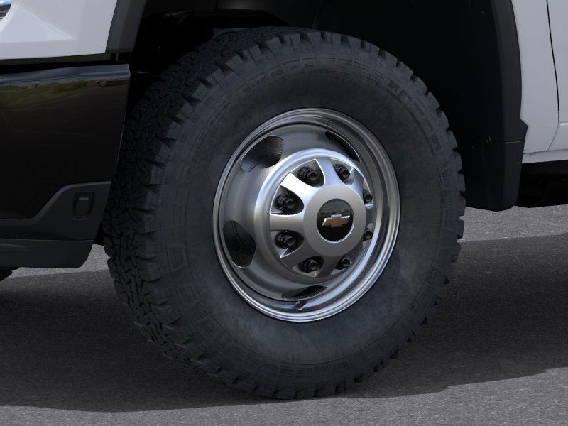 New 2025 White Chevrolet Work Truck image 10