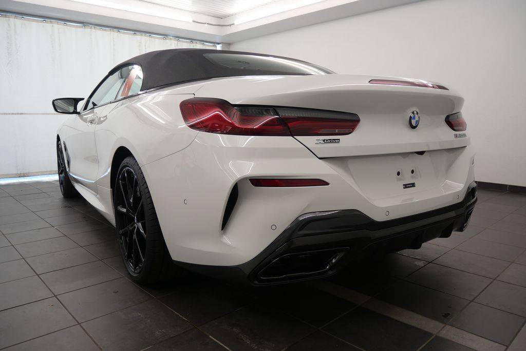 2025 BMW 8 Series M850i xDrive 6