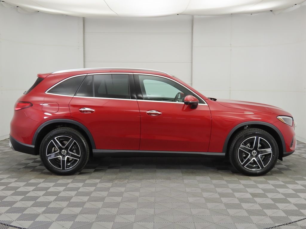 Thumbnail: 2026 Mercedes-Benz GLC - 4