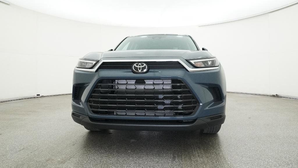 Thumbnail: 2026 Toyota Grand Highlander - 2
