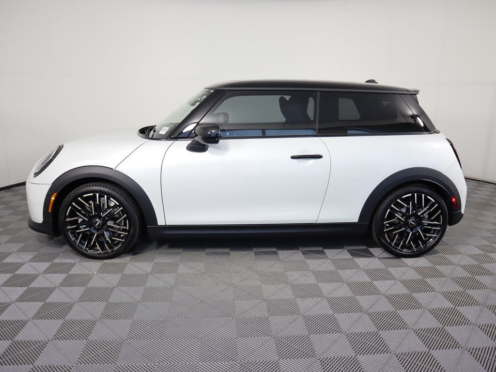 2025 MINI Cooper S 8