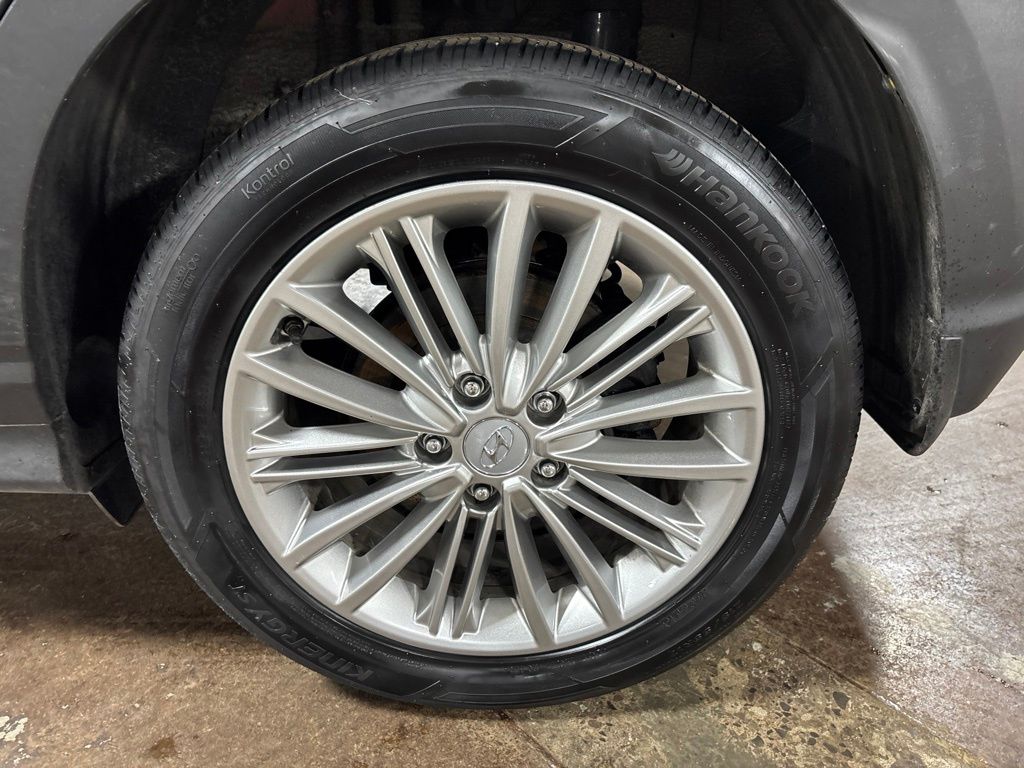 Used 2021 Red Hyundai SEL image 10