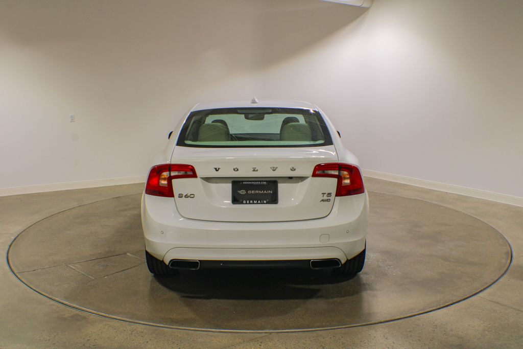 Used 2015 White Volvo T5 Premier image 4