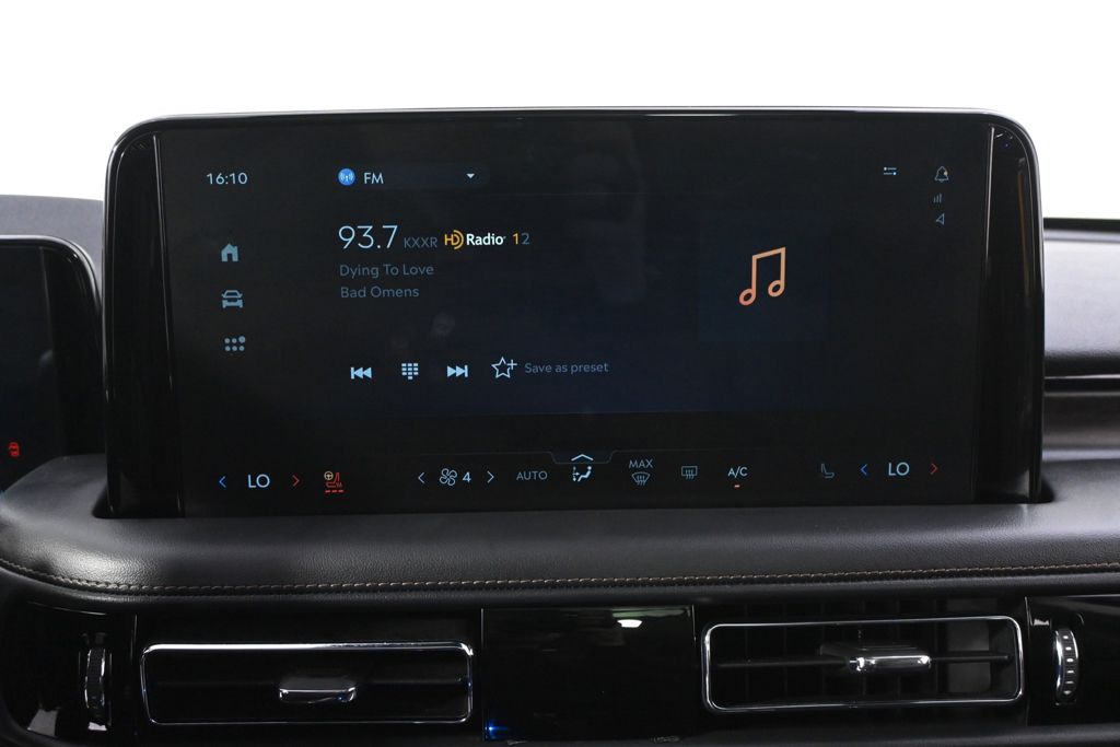 New 2026 White Lincoln Reserve image 29