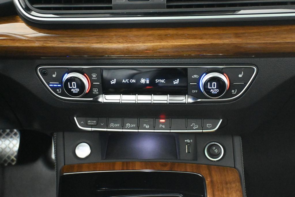 2023 Audi Q5 e Prestige 24
