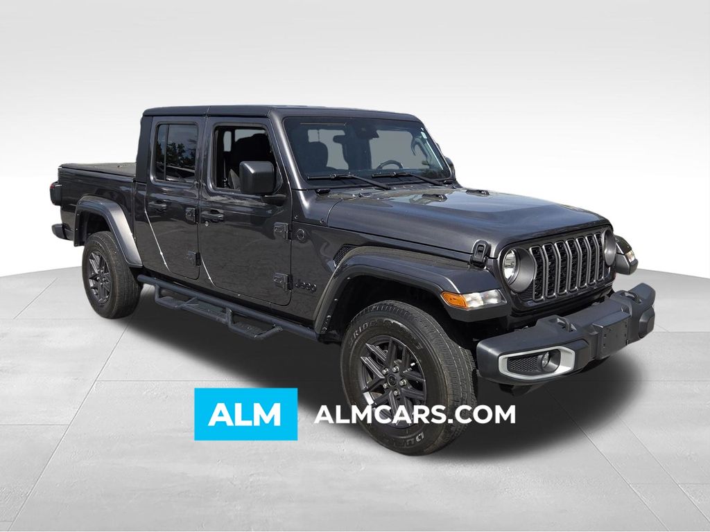 Gray (Granite Crystal Metallic Clearcoat) 2024 Jeep Gladiator Sport Crew Cab 4WD Pickup Truck Four-Wheel Drive 8-Speed Automatic