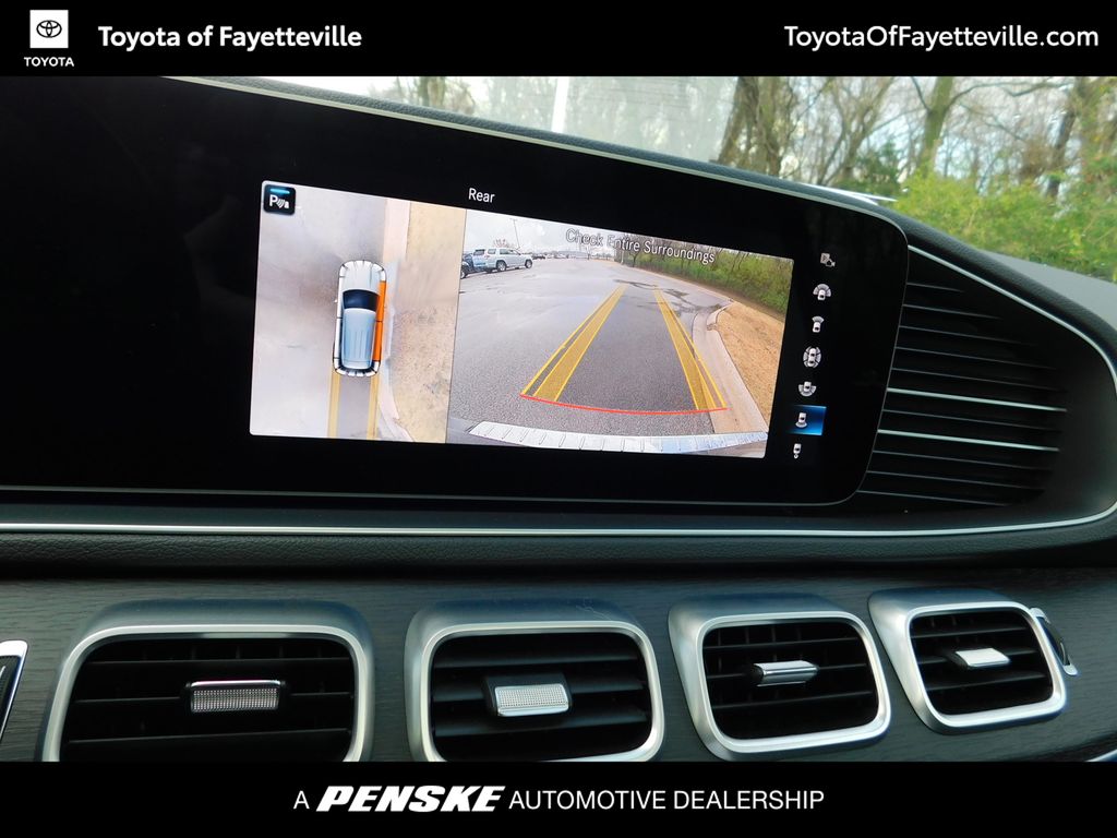 Thumbnail: 2023 Mercedes-Benz GLE - 8