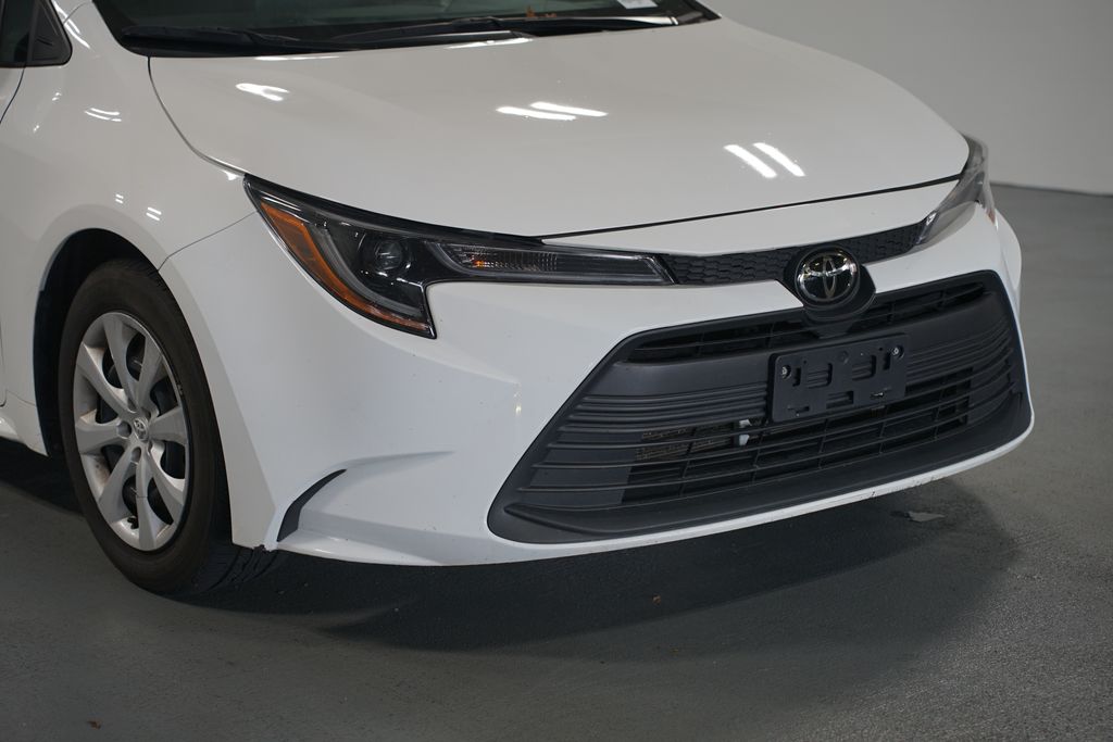 Thumbnail: 2023 Toyota Corolla - 4