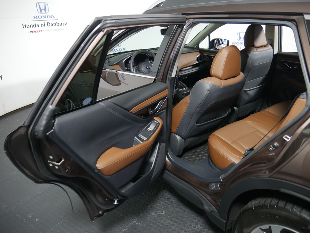 2021 Subaru Outback Touring 9