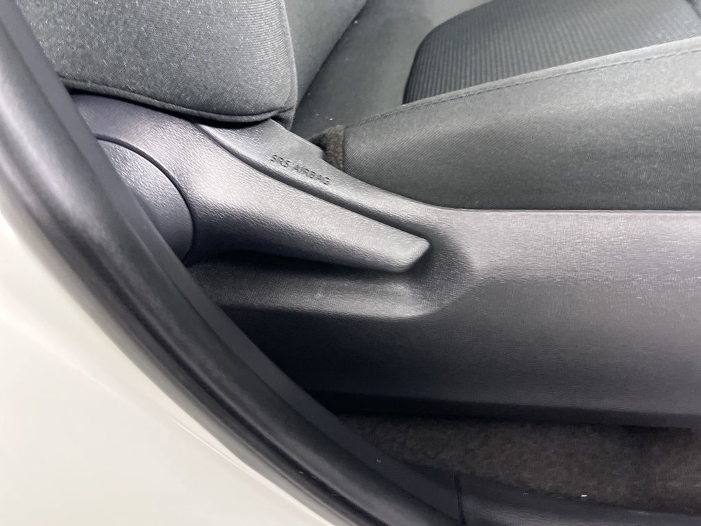 Thumbnail: 2021 Toyota RAV4 - 9