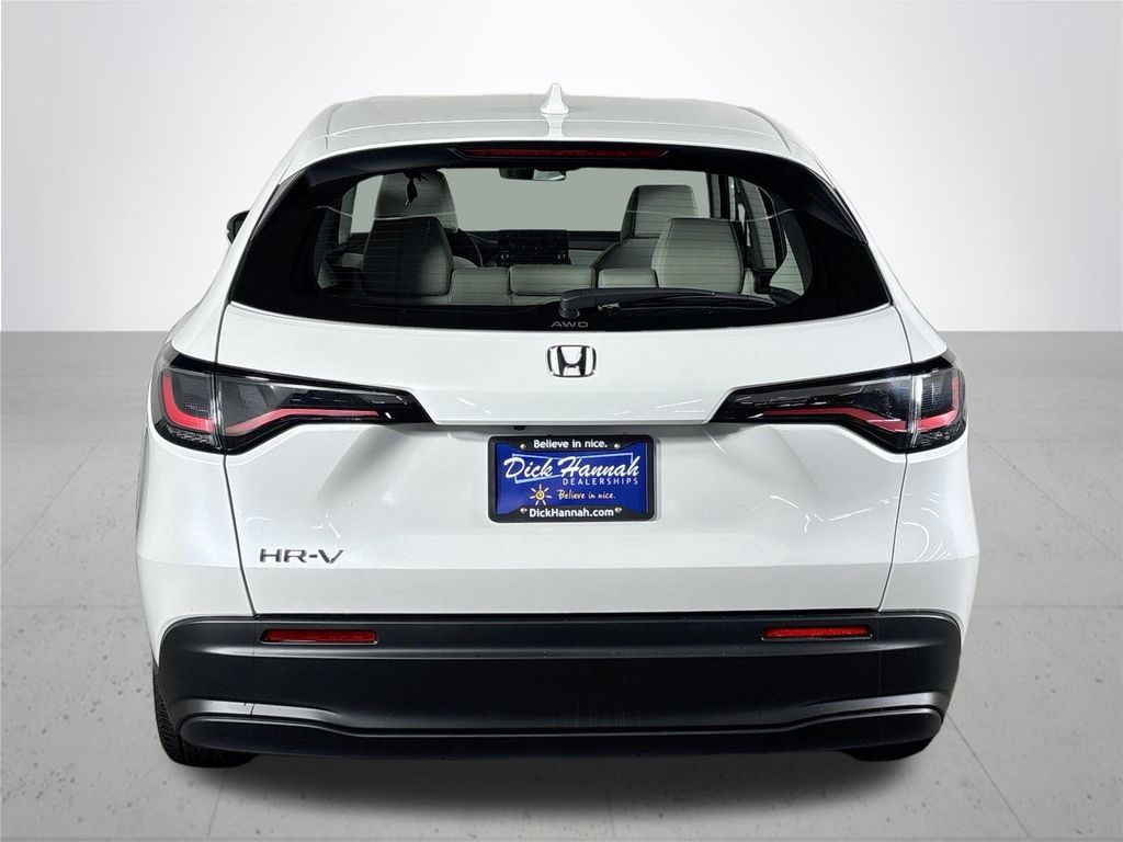 2025 Honda HR-V LX