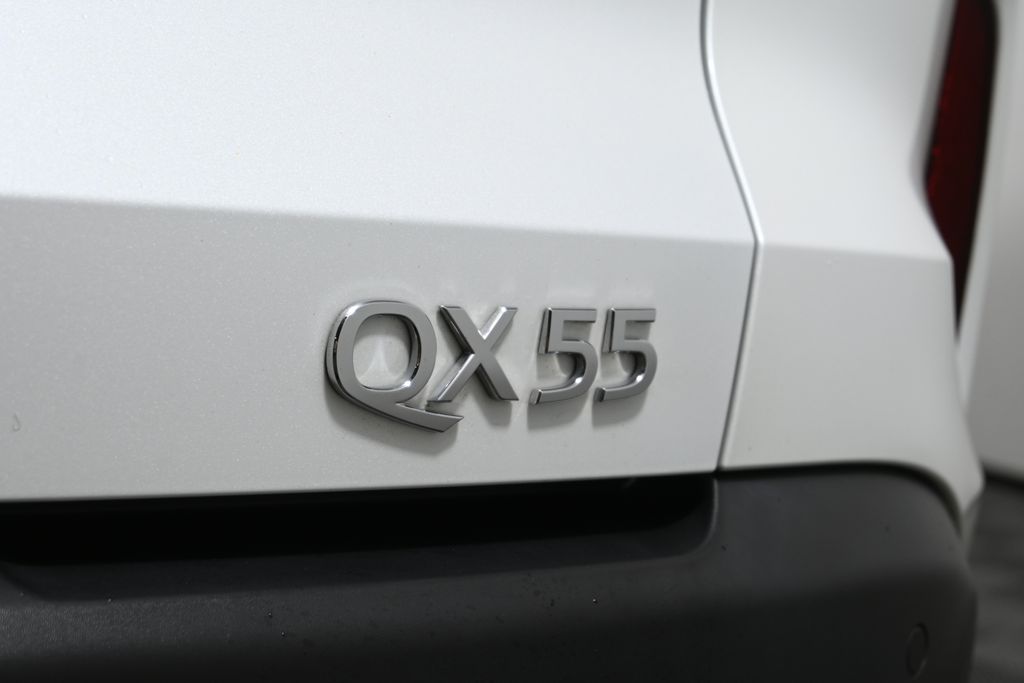 Thumbnail: 2023 INFINITI QX55 - 32