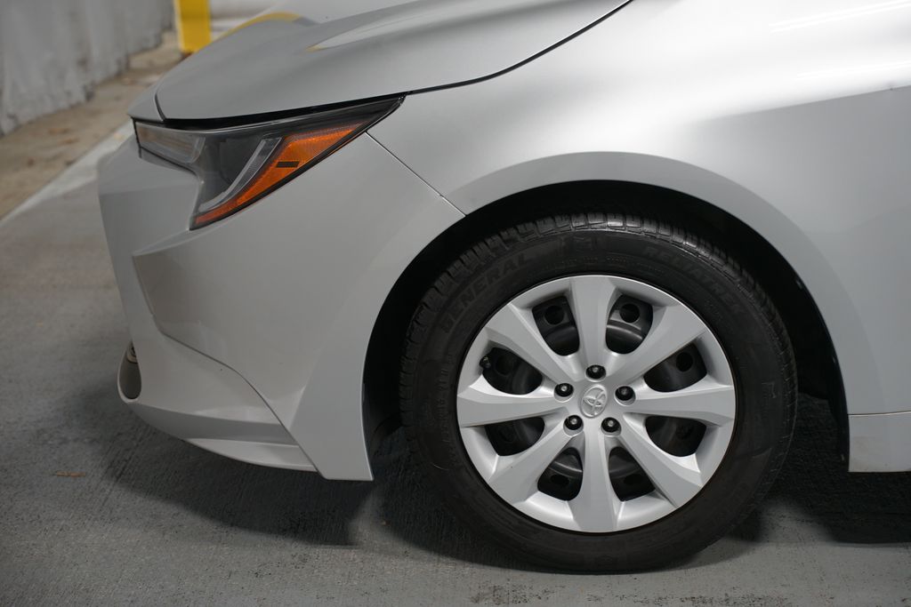 Thumbnail: 2022 Toyota Corolla - 5
