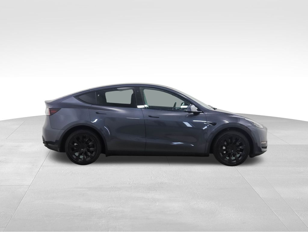 Thumbnail: 2022 Tesla Model Y - 6