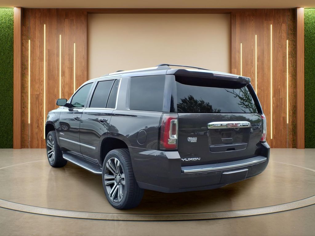 GMCYukon32