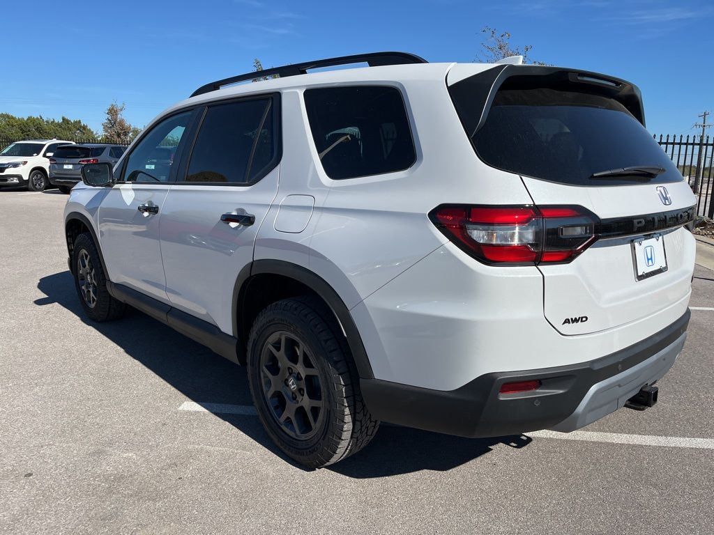 Thumbnail: 2025 Honda Pilot - 4