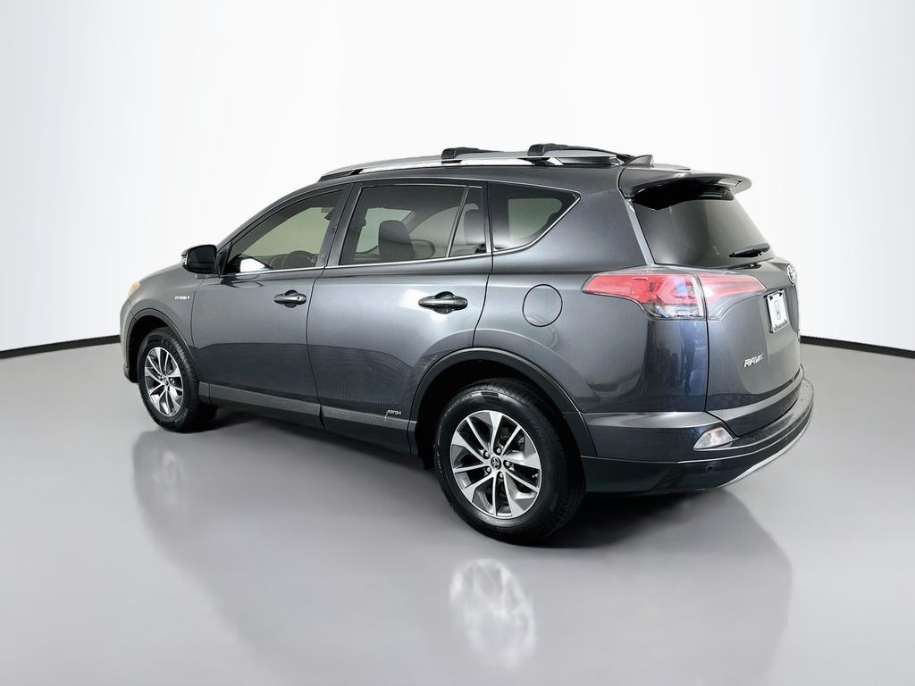 Thumbnail: 2017 Toyota RAV4 - 7